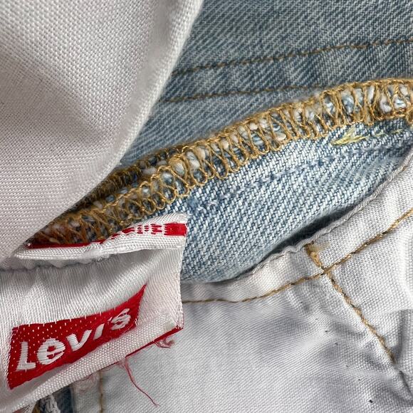 Levi's Premium Women 501 Original Button Fly Cropped Jeans 26x28 Blue NWT - Picture 11 of 15